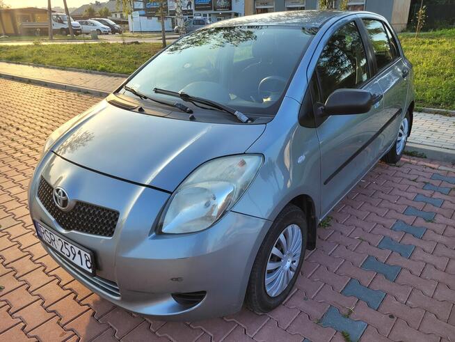 Toyota Yaris II 2008 benzyna 1.0 przebieg 218.tys Strzyżów - zdjęcie 7
