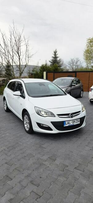 Opel Astra- 1.6 diesel- 2014r. Grodzisk Mazowiecki - zdjęcie 2