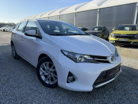 Toyota Auris 1.8 HSD 136KM Prestige Skóra PDC Kamera Otwock Mały - zdjęcie 2
