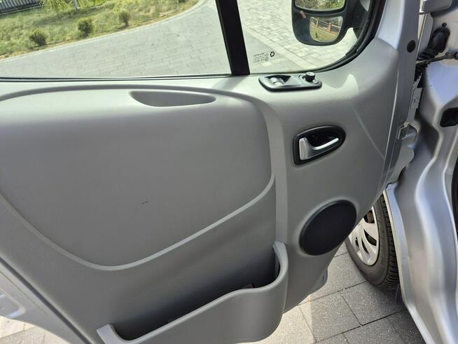 Renault Trafic LONG 9 osobowy PASANGER 115KM nadmuchy Drelów - zdjęcie 11