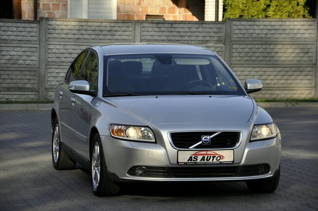 Volvo S40 1,8i 125KM Momentum/Półskóry/Alufelgi/Serwis Węgrów - zdjęcie 2