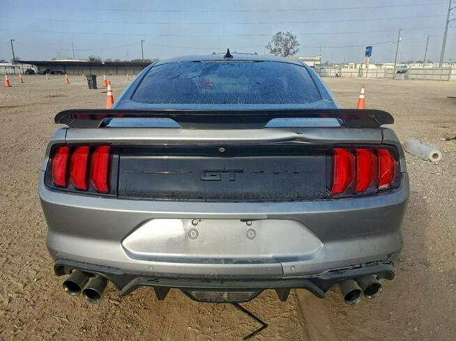 Ford Mustang / 5.0 460KM / Niski przebieg / Automat / Tarnów - zdjęcie 6