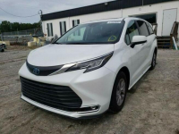 Toyota Sienna 2022, 2.5L, od ubezpieczalni Sulejówek - zdjęcie 2