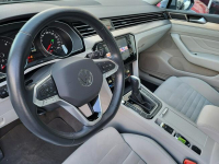 Volkswagen Passat fv23%/200KM/Automat/68 tys km przebiegu Toruń - zdjęcie 9