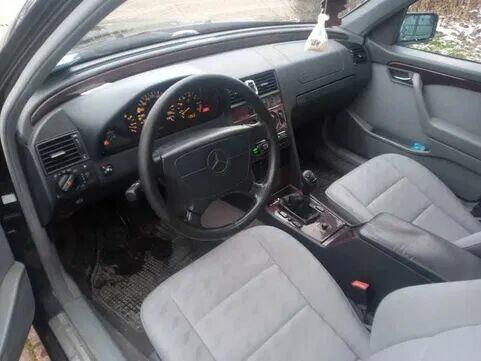 Merc C klasa, sedan typ w202 OC-zapłacone!! Myślenice - zdjęcie 5