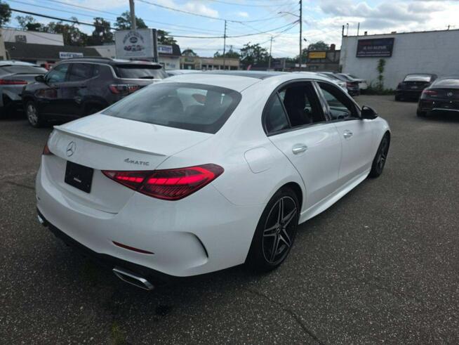 Mercedes C 300 4Matic / pakiet AMG / niski przebieg Chwaszczyno - zdjęcie 3