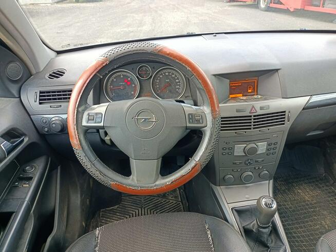 Opel Astra 1.7CDTI 101km 05r Tarnów - zdjęcie 7
