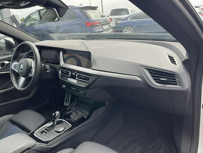 BMW 218 M Sport mHEV Skóra Kamera Podgrzewanie Virtual Gliwice - zdjęcie 9