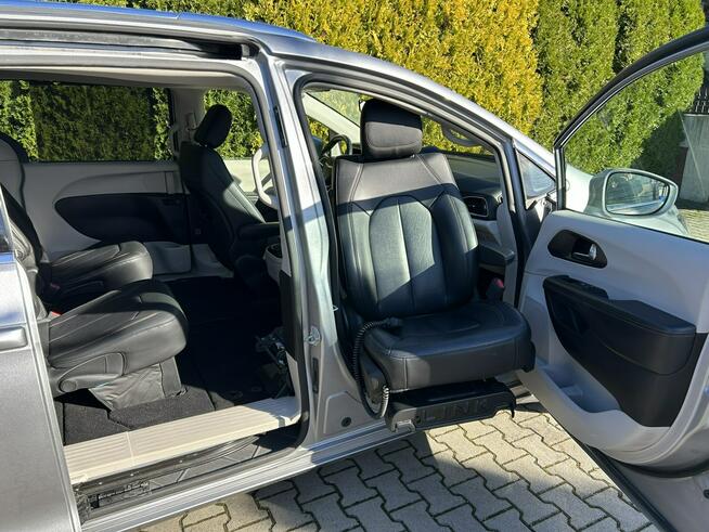 Chrysler Pacifica Możliwość przewozu niepełnosprawnej osoby! Tarnów - zdjęcie 8