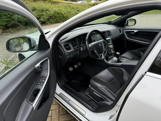 Volvo S60 2.0 benzyna R-design T3 Tarnowskie Góry - zdjęcie 5