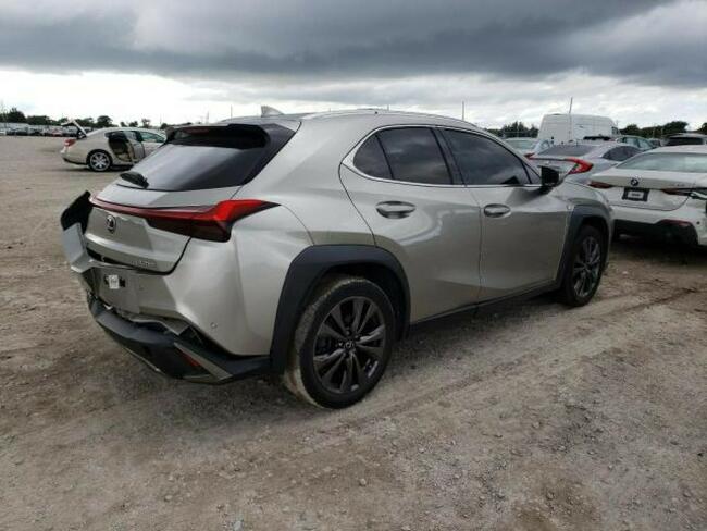 Lexus UX 2019, 2.0L, od ubezpieczalni Warszawa - zdjęcie 3