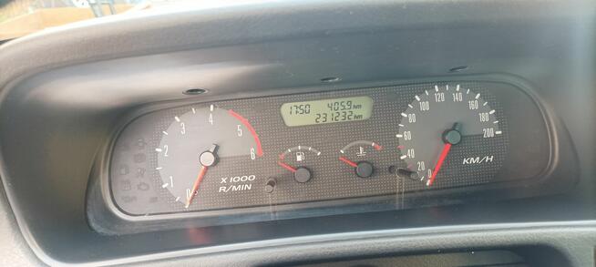 sprzedam Nissan Terrano II 3.0 diesel 2006 rok 7osób Ząbki - zdjęcie 9