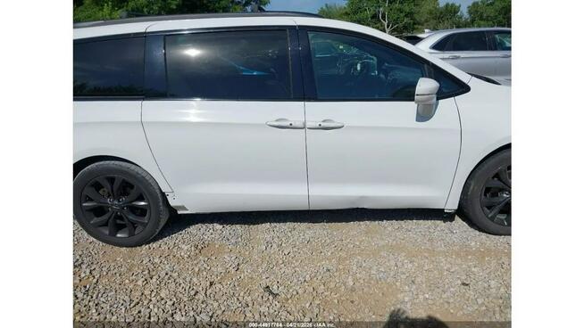 Chrysler Pacifica / LIMITED wersja S / automat / niski przebieg Tarnów - zdjęcie 9