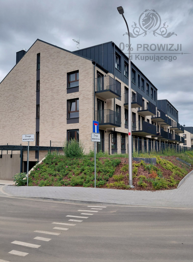 Mieszkanie z balkonem w zielonej okolicy z ogrzewaniem miejskim w Wrocław - zdjęcie 1