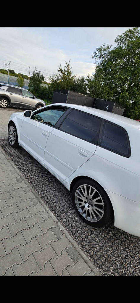 Sprzedam Audi A3 8P biała 2010 Bochnia - zdjęcie 4