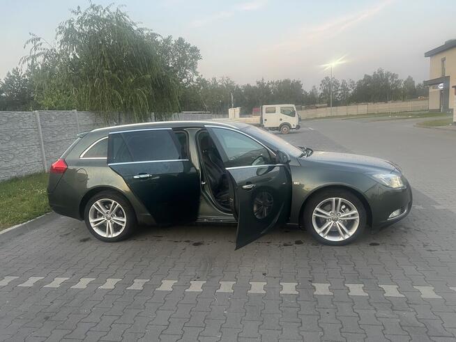 Sprzedam Opel Insignia 2010 2.0T benzyna 220KM 4x4 automat Jelcz-Laskowice - zdjęcie 4