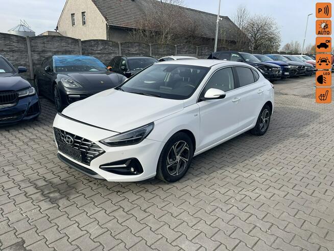 Hyundai i30 Fast back mHEV Kliamtronik Podgrzewanie Kamera LED Gliwice - zdjęcie 1