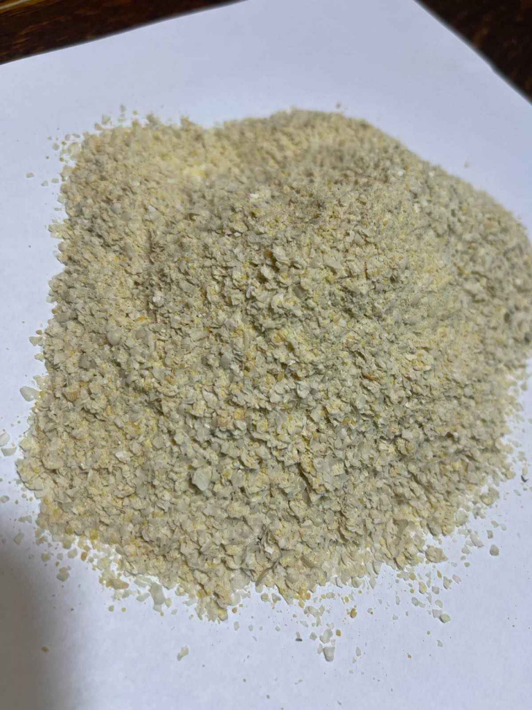 mączka grochowa dodatek paszowy Dąbrówki - zdjęcie 1