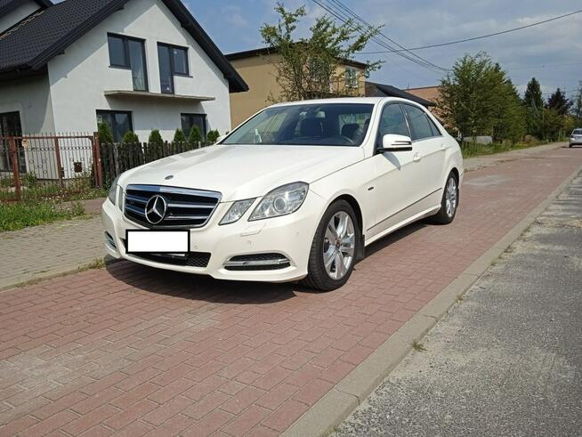 Mercedes E 220 PO REMONCIE KAPITALNYM SILNIKA ! ! ! Zgierz - zdjęcie 1