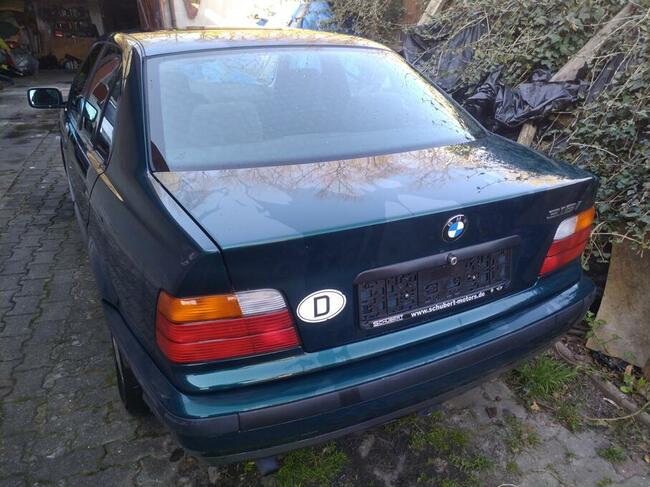 BMW E36 1.6 benzyna klima Niemcy super stan Gorzów Wielkopolski - zdjęcie 2