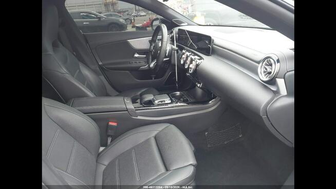 Mercedes CLA 250 4Matic / pakiet AMG / niski przebieg Wrocław - zdjęcie 9