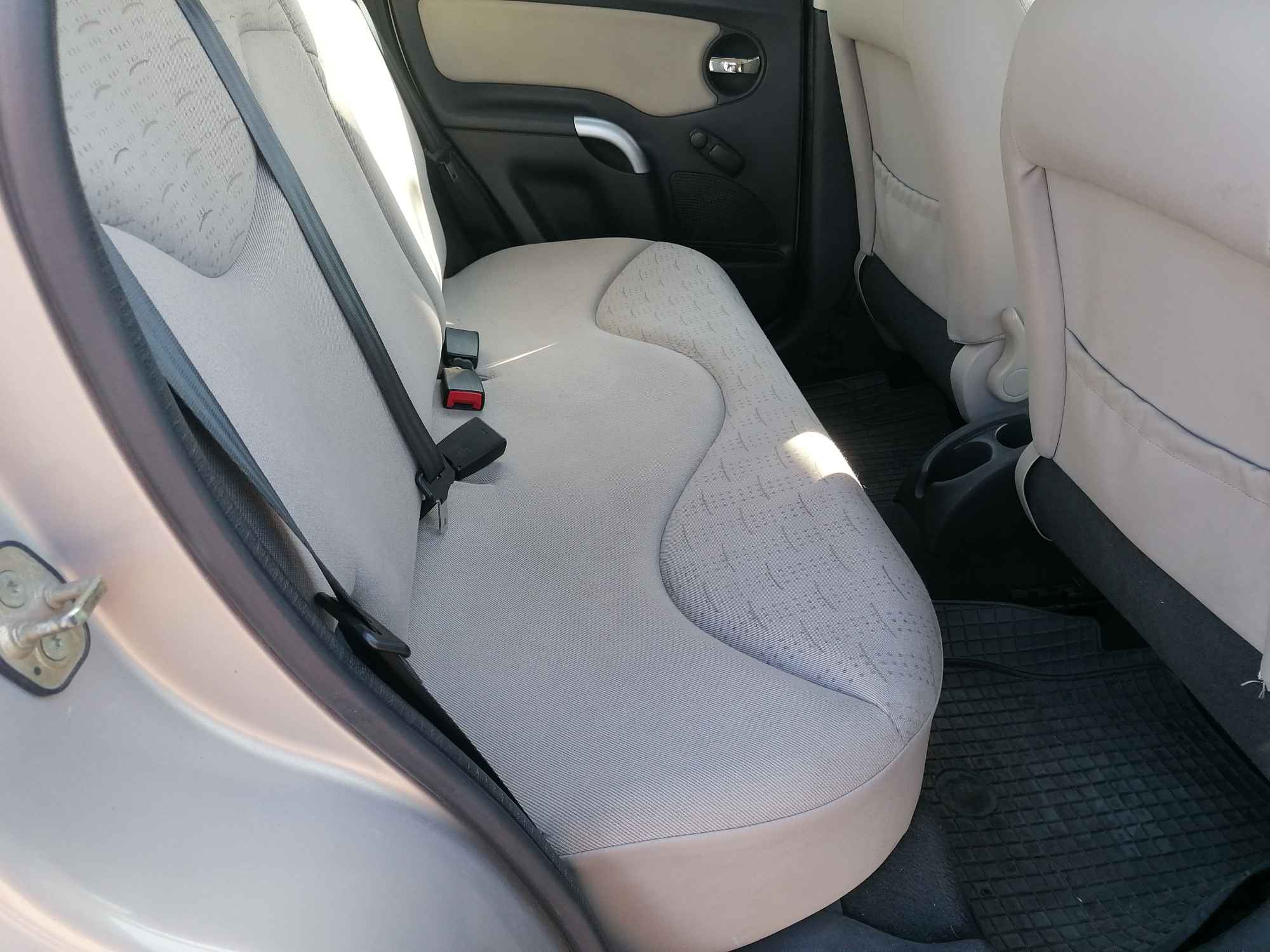 sprzedam citroen c3 2005 rok benzyna 1.4 Rawa Mazowiecka - zdjęcie 12