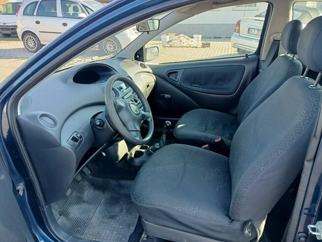 Toyota Yaris 1.0 04r Tarnów - zdjęcie 5