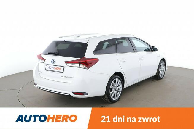 Toyota Auris hybryda/ grzane fotele/ tempomat/ kamera/ Bluetooth Warszawa - zdjęcie 7