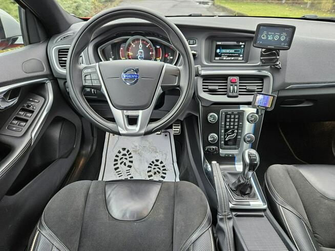 Volvo V40 R-Design* Bardzo Ładne i Zadbane* Rok GWARANCJI Opoczno - zdjęcie 8