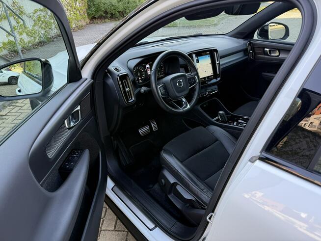 Volvo XC 40 2.0 B4 R-Design Faktura VAT 23% harman &amp; kardon Tarnowskie Góry - zdjęcie 5