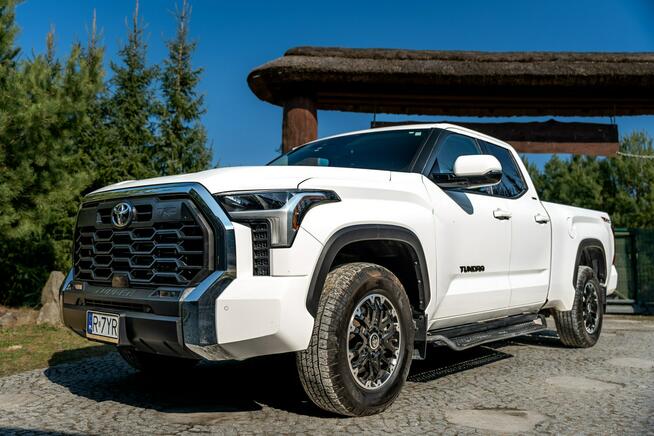 Toyota Tundra Crewmax Platinum Ropczyce - zdjęcie 12