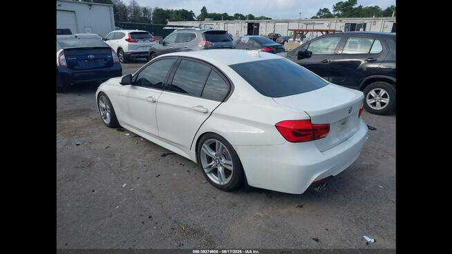 BMW 330 xDrive / M-Pakiet / niski przebieg Wrocław - zdjęcie 5