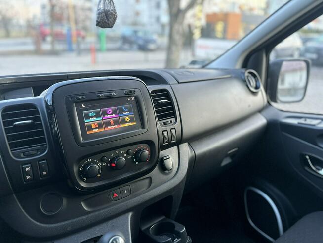 Opel Vivaro VAT 23% Poznań - zdjęcie 11