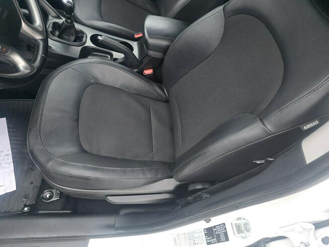 Hyundai ix35 1.6 GDI 135PS Alusy 17 Led Navi Kamera Cofania Gwarancja Gniezno - zdjęcie 11