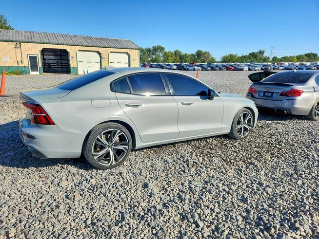 Volvo S60 Najwyższa wersja wyposażenia ULTIMATE / AWD / B5 Warszawa - zdjęcie 4