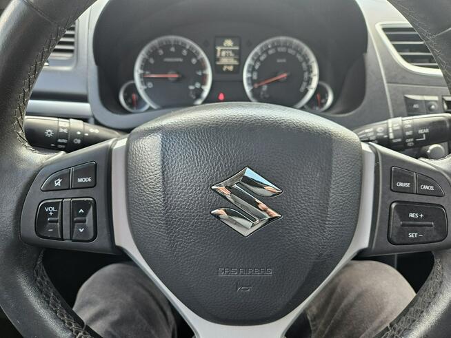 Suzuki Swift Podgrzewane fotele / START/STOP / Klimatronic / Tempomat Ruda Śląska - zdjęcie 9