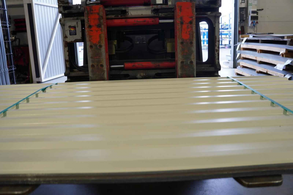 Tanie blachy w paczkach - białe/szare/kremowe podkłady Wilda - zdjęcie 1