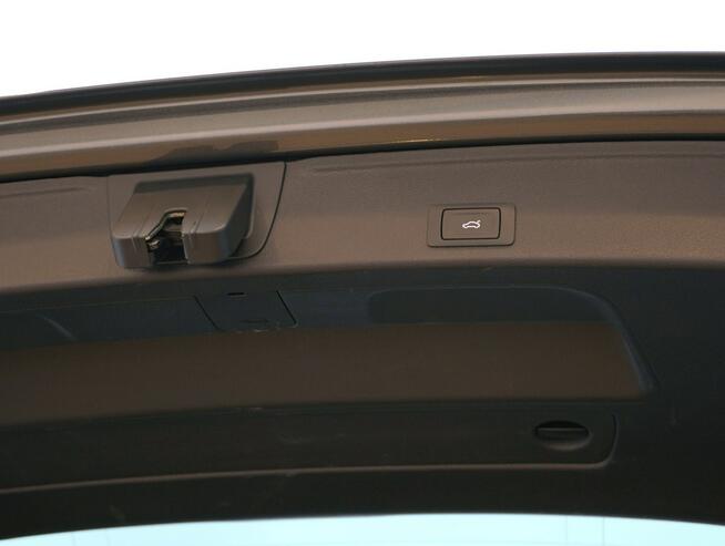 Audi A4 40TDI Quattro VirtualPlus MatrixLed TempomatACC Kamera Kielce - zdjęcie 11
