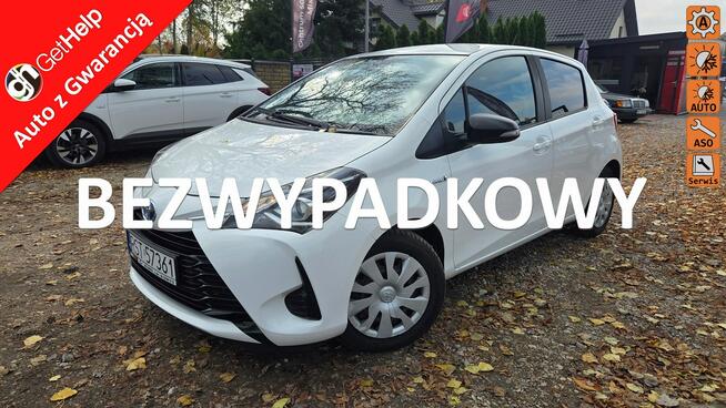 Toyota Yaris 1.5 HSD 100KM Salon PL Bezwypadkowy Serwis Otwock Mały - zdjęcie 1