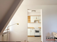 Jasna kawalerka z balkonami na klimatycznej Śródce Poznań - zdjęcie 4