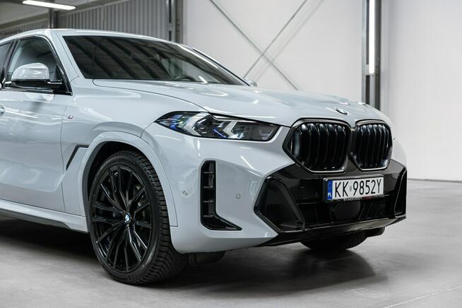 BMW X6 40i 381KM M-Sport Pro. Nowa 542.700 zł. Pneumatyka, Hak. Węgrzce - zdjęcie 11