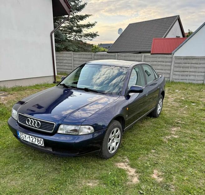 Audi a4 B5 1996 przedlift 1.6 benzyna. 187 tys przebieg Gryfice - zdjęcie 4