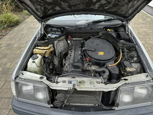 w124 automat 2.6 benzyna 6 cylindrów spr z Niemiec zarejestrowy Stok Lacki - zdjęcie 5