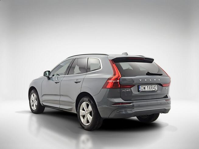 Volvo XC 60 B4 B Core aut  ! Z Polskiego Salonu ! Faktura Vat ! Warszawa - zdjęcie 3