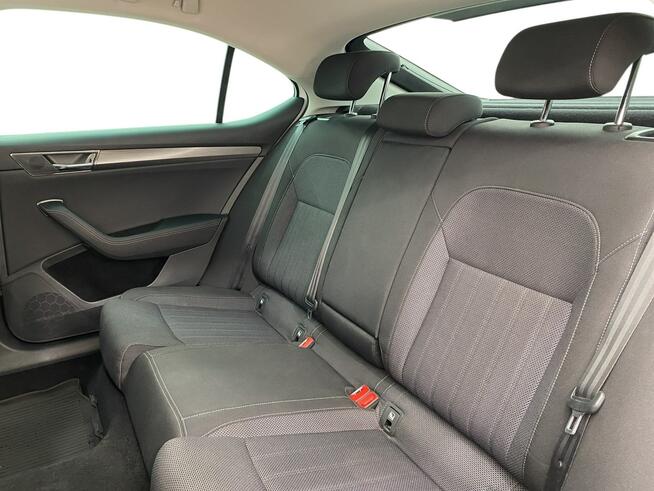 Skoda Superb 2.0 TDI SCR STYLE DSG Warszawa - zdjęcie 12