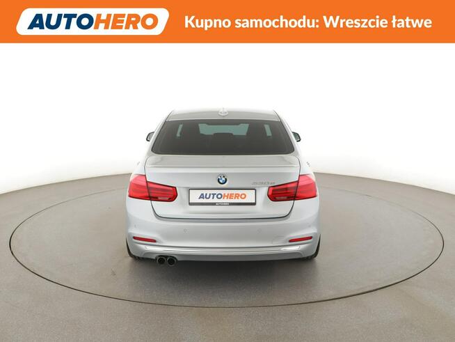 BMW 330 phev led automat pdc navi skóra luxury line pełen serwis Warszawa - zdjęcie 6