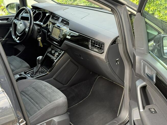 Volkswagen Touran 1.8  Highline DSG Tarnowskie Góry - zdjęcie 7