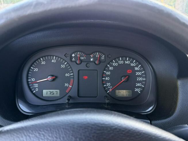 VW Bora 1.6 Benzyna | Manual | Krajowy| Po rozrządzie | 2 komplet kół Szczecin - zdjęcie 9