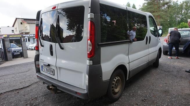 Opel Vivaro zarejestrowany, ubezpieczony. Gwarancja. Polecam !!! Zielona Góra - zdjęcie 5