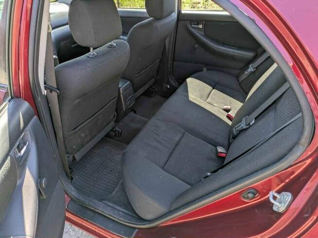 sprzedam samochód Toyota Corolla 2004 rok Stanisławów - zdjęcie 4